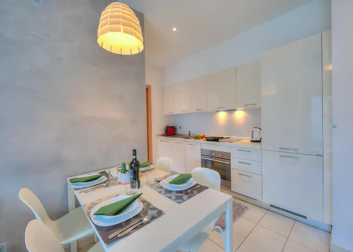 Prestige Du 27 - Happy *